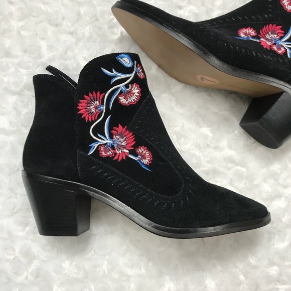 Ankle_Boots_&_Booties